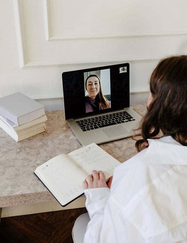 Atendimento online por videochamada